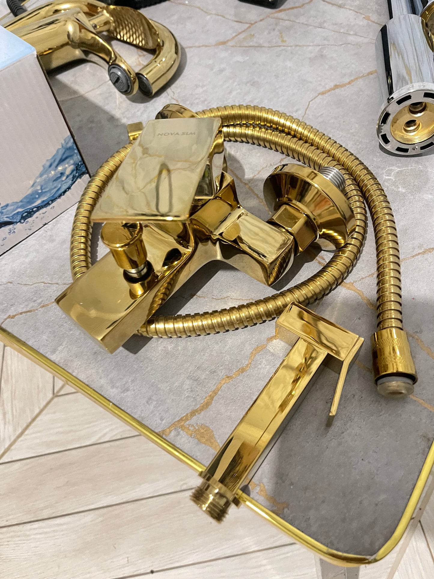 colone piano Gold + Robinetrie