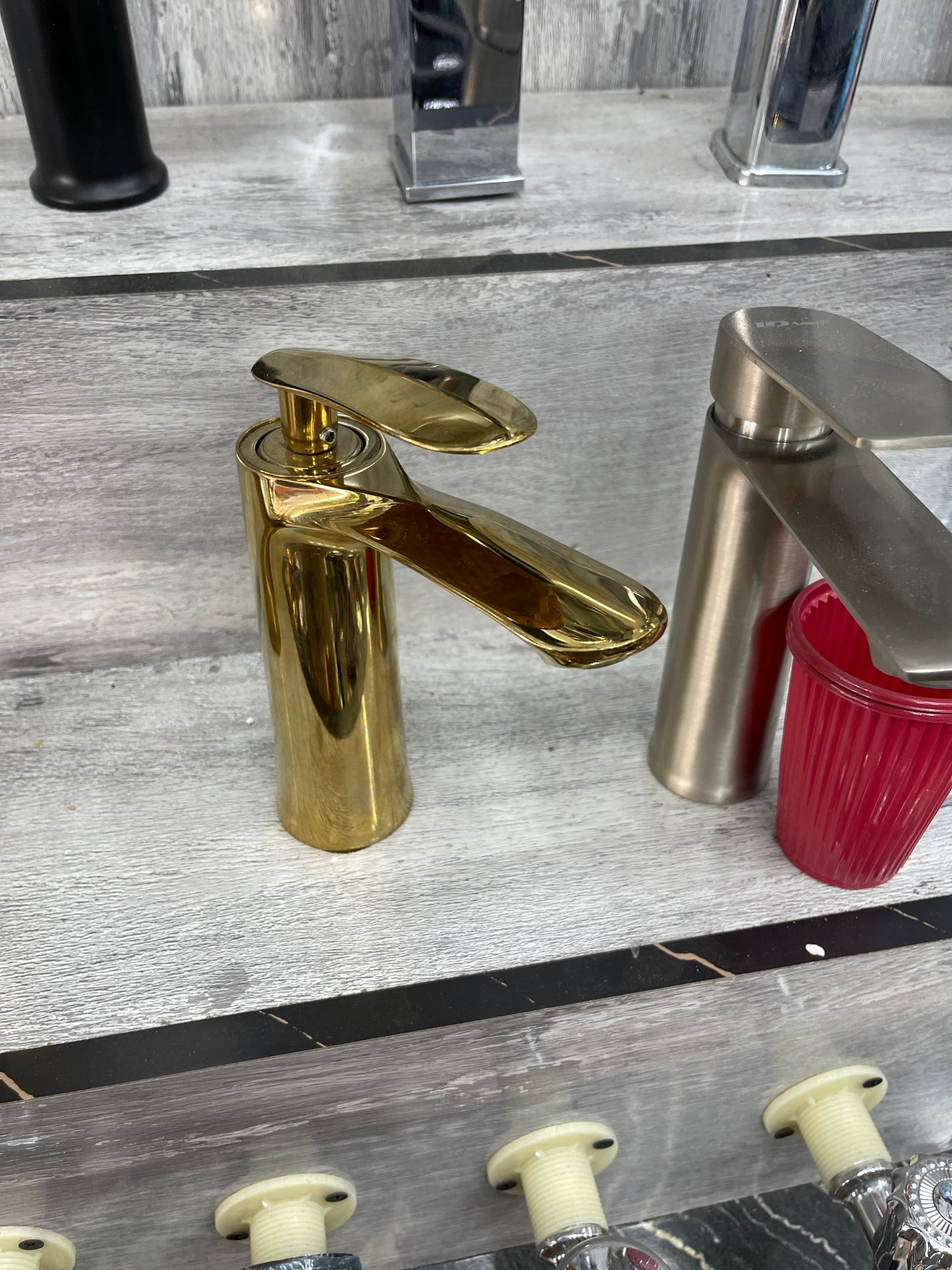 colone piano Gold + Robinetrie